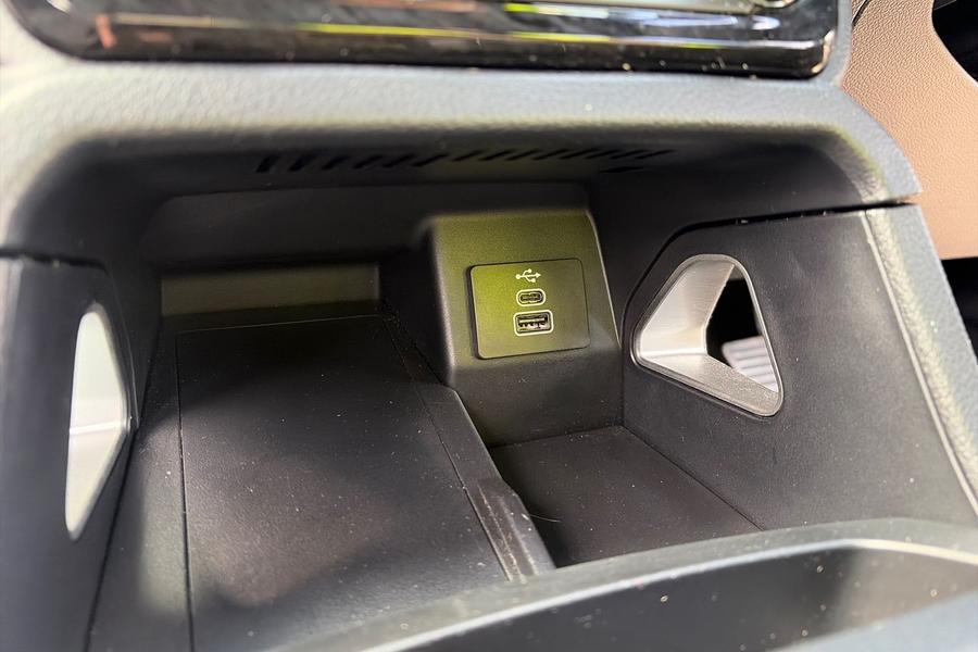 Ford RANGER Photo autoimg-8ad8b28181e19c9ff0aef5df64635457604e3dad.jpg