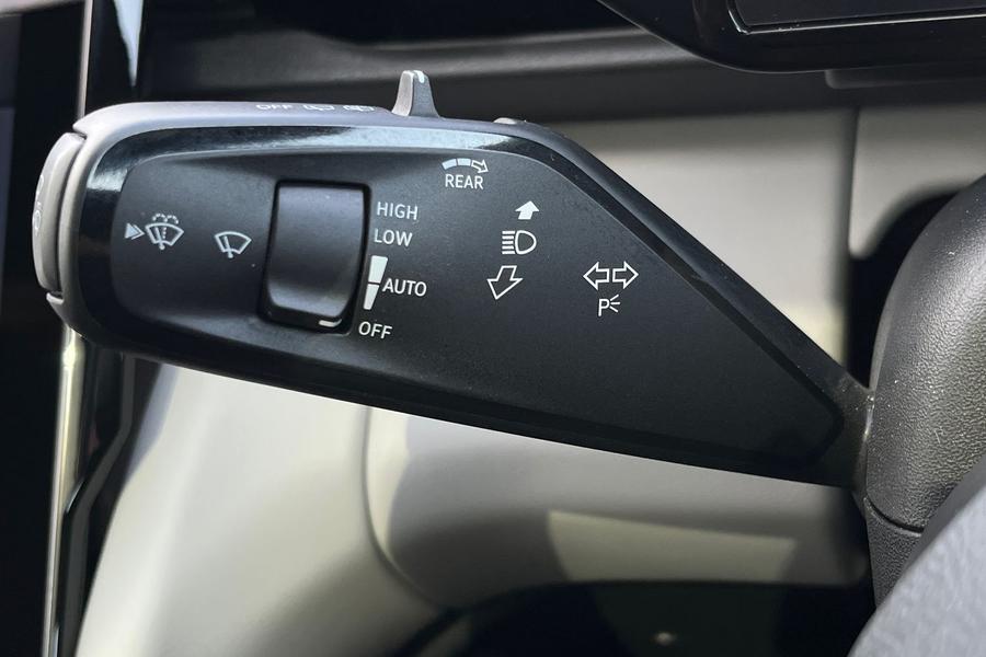 Ford EXPLORER Photo autoimg-8adb04470b81f7135b65df621b3e39beb78602ce.jpg