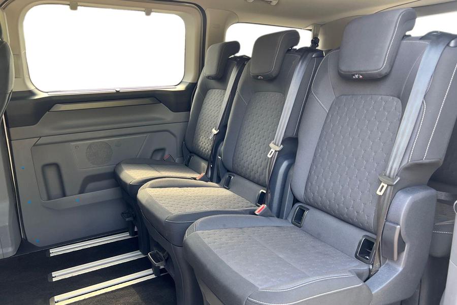 Ford TOURNEO CUSTOM Photo autoimg-8adb4e0ddeb66dcd92553e39decea618eea52b72.jpg