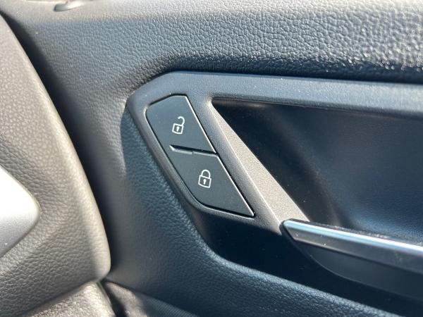 Volkswagen T-Roc Photo autoimg-8adbd20bb46f8df2c428c7fad021eb9e0976bdc5.jpg