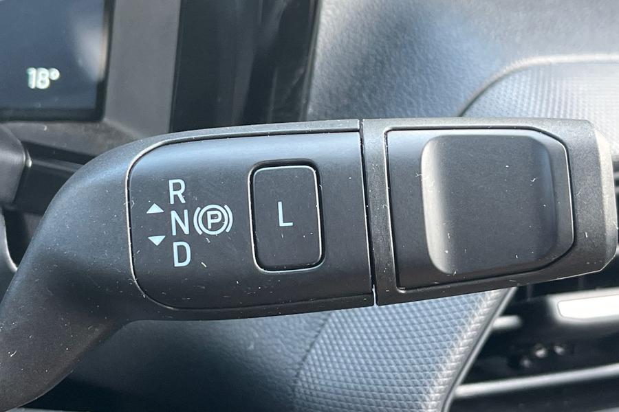 Ford E-Transit Courier Photo autoimg-8add6815d0eeec336f0b403da24e925997eb687e.jpg