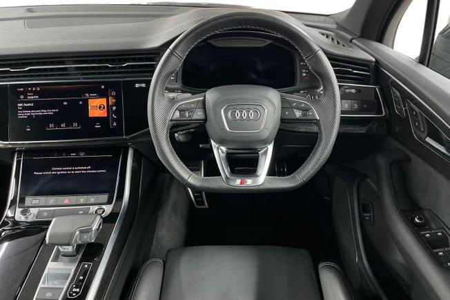 Audi Q7 Photo 11