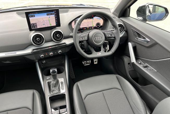 AUDI Q2 Photo 25