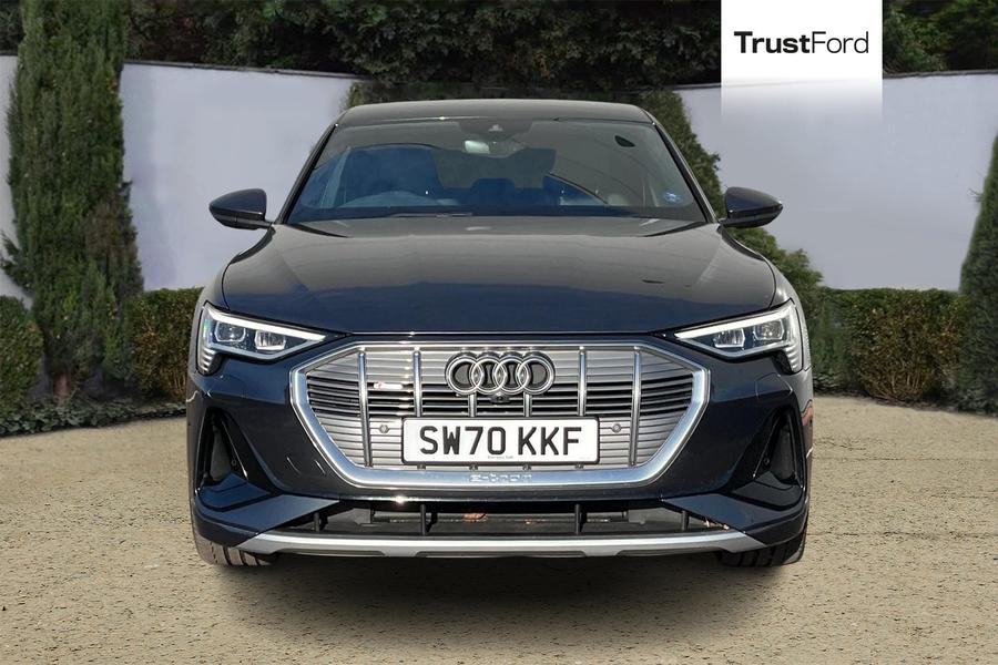 Audi E-TRON Photo autoimg-8ae95add85abda87b0f3a13c54102e3b98cdbb98.jpg