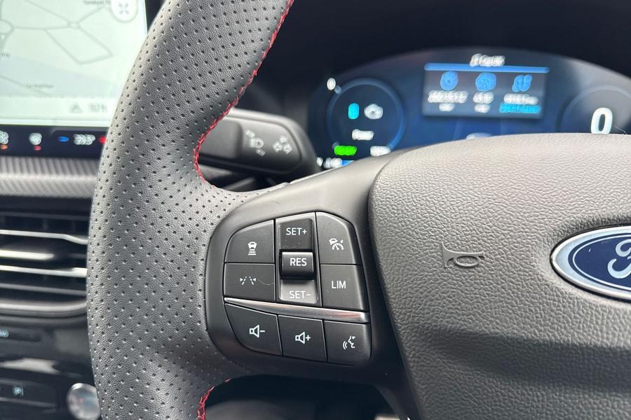 Ford KUGA Photo autoimg-8aed1534db4d910df3c8948244e7671ce793af9f.jpg