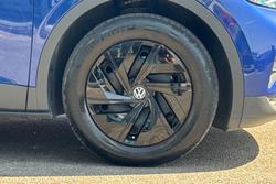 VOLKSWAGEN ID.4 Photo 5