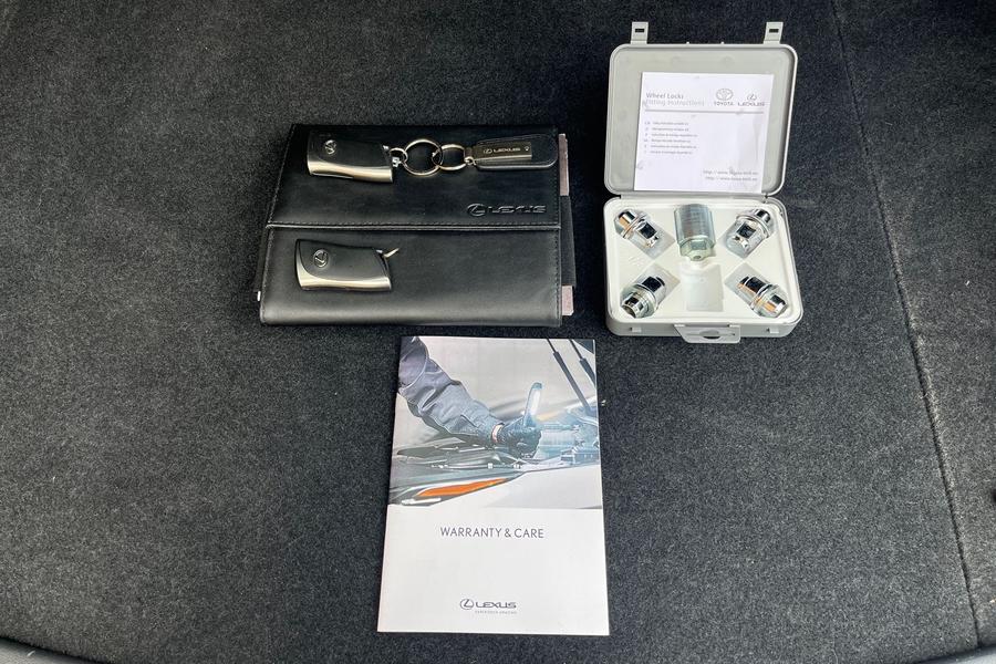 Lexus UX Photo autoimg-8aef331216b28bb028173bd3e8e6cb73e7f76431.jpg