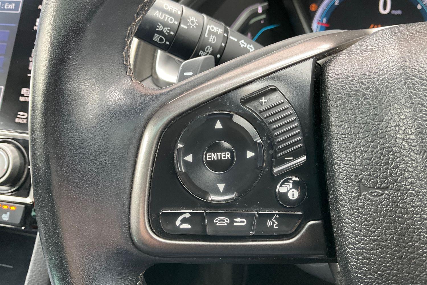 Honda CIVIC Photo 30