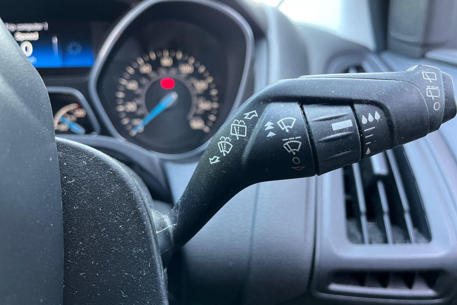 Ford FOCUS Photo 14