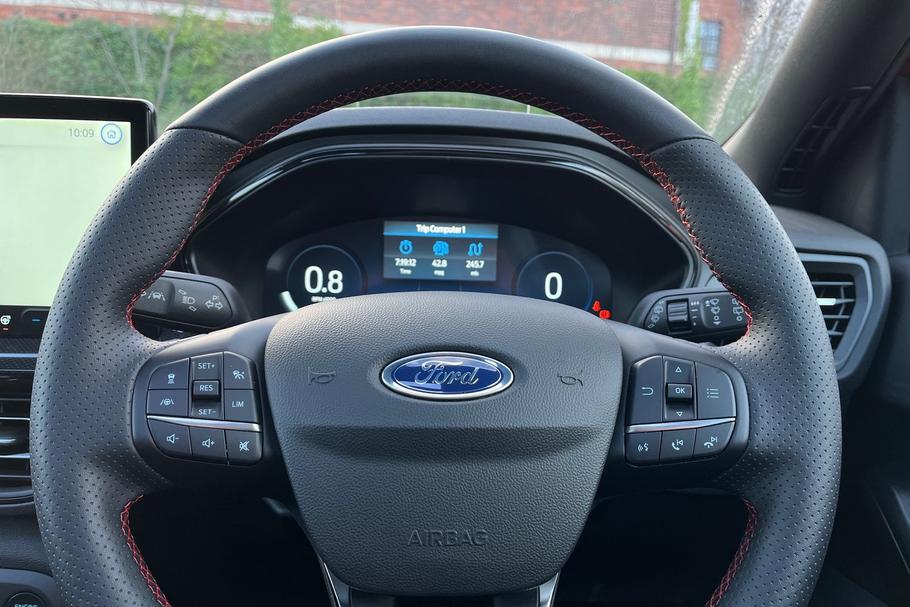Used Ford Focus EN25VWV 12