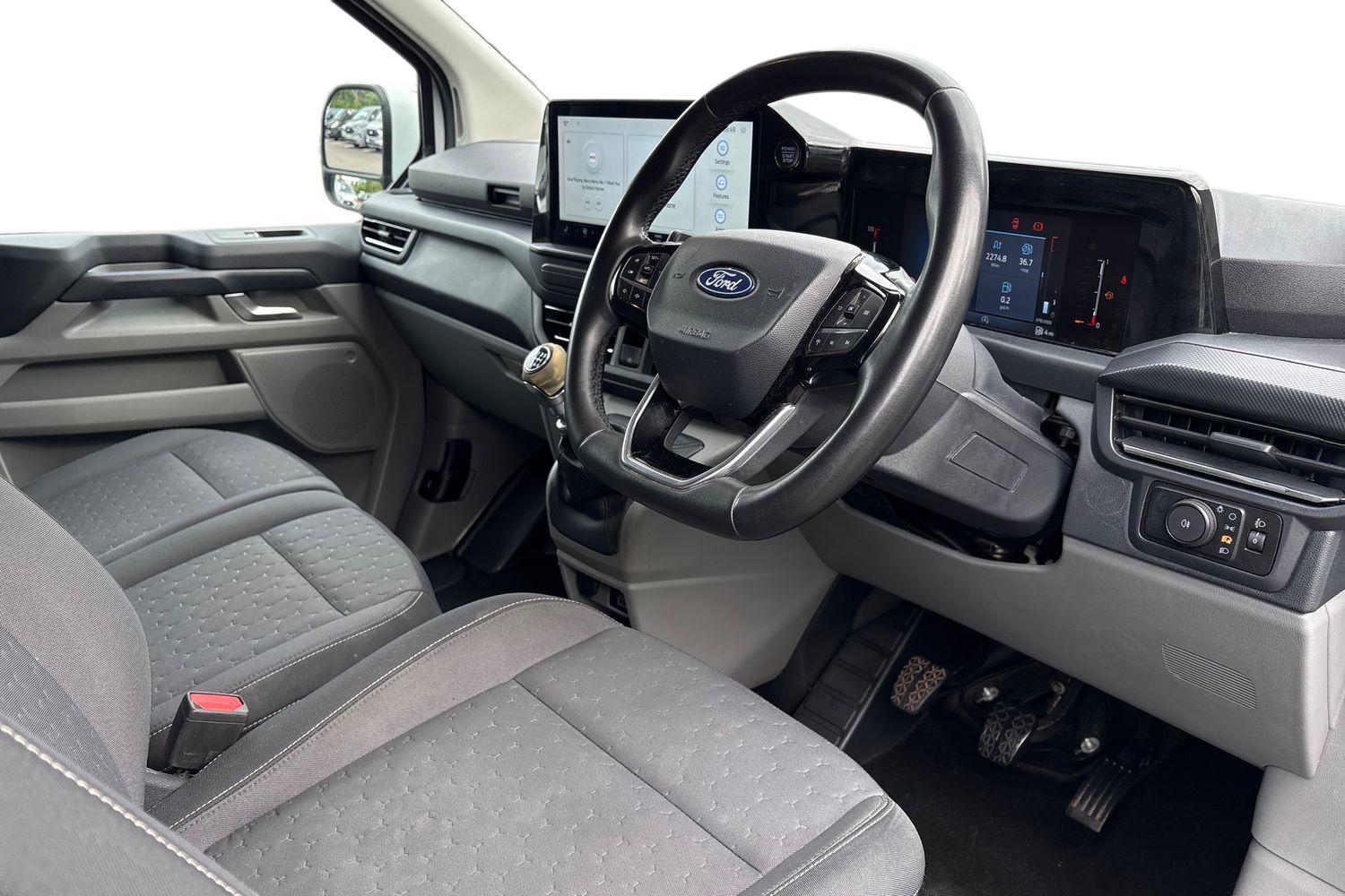Ford TRANSIT CUSTOM Photo 13
