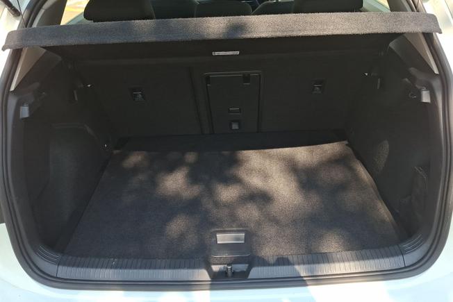 VOLKSWAGEN Golf Photo 12