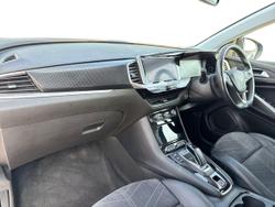 VAUXHALL Grandland Photo 2