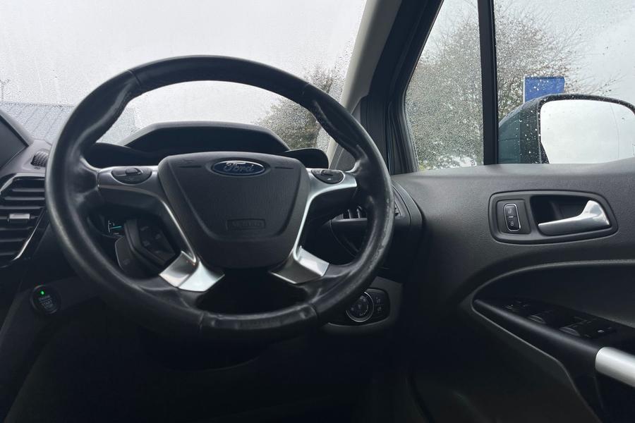 Ford TOURNEO CONNECT Photo autoimg-8afc48a25dd0b6caadf4e333cfef09e6965dd448.jpg