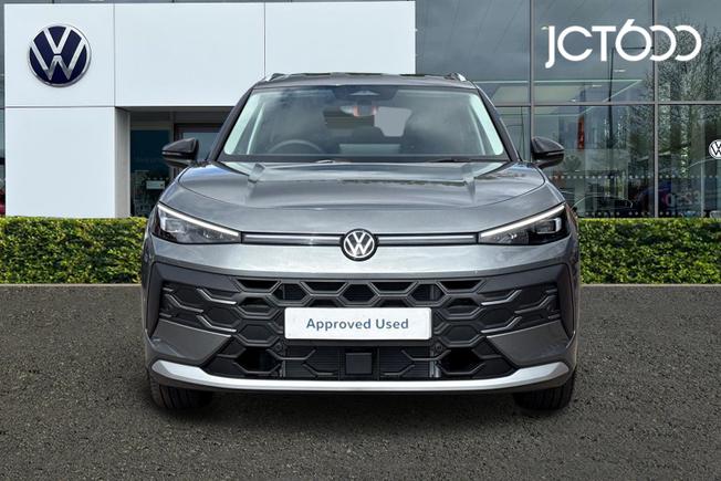 VOLKSWAGEN T-Roc Photo 8