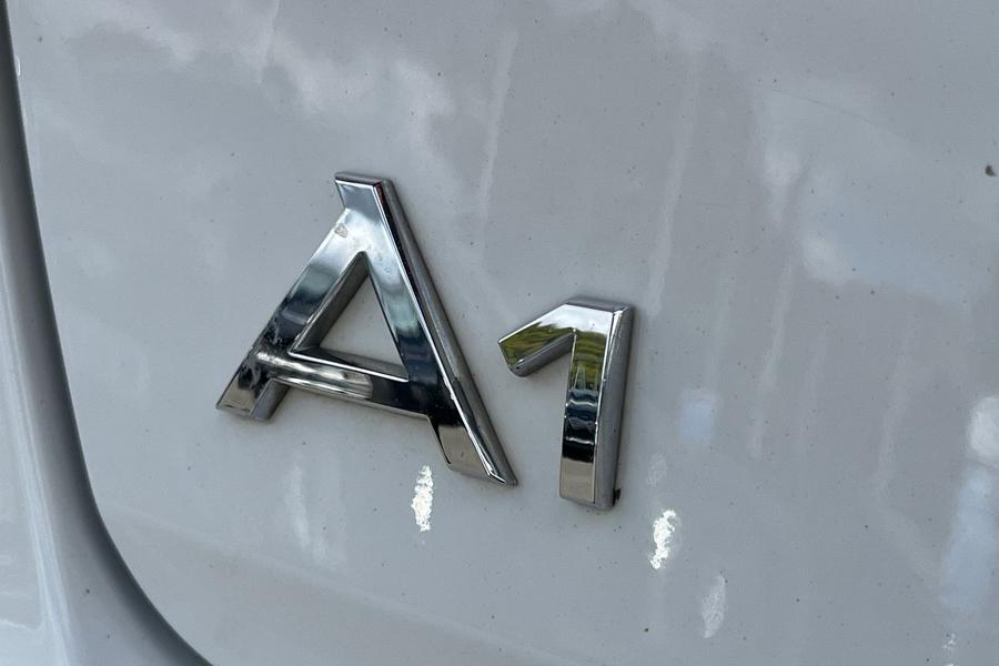 Audi A1 Photo autoimg-8b010f5593a641c98a020b6d638d0be97ad960f4.jpg