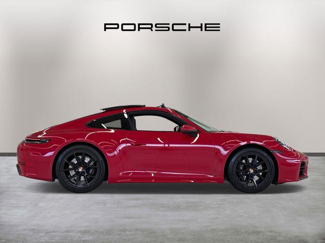 PORSCHE 911 Photo 8