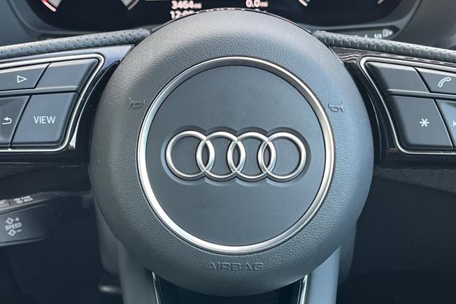 AUDI Q2 Photo 30