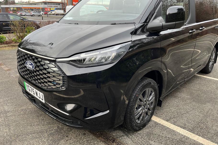 Used Ford E-TOURNEO CUSTOM 14