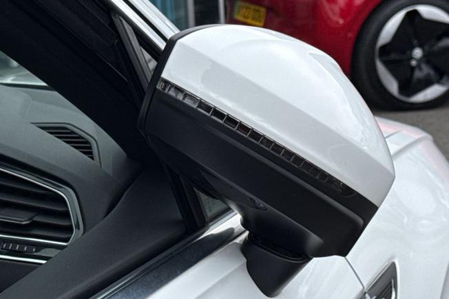 VOLKSWAGEN Tiguan Photo 46