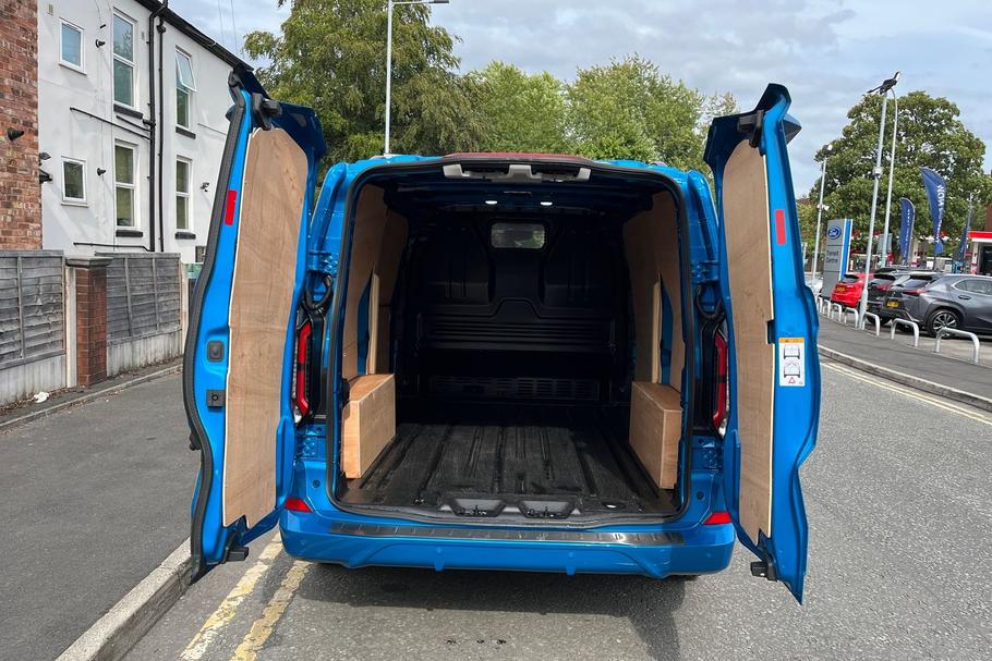 Used Ford TRANSIT CUSTOM AO25UCL 6