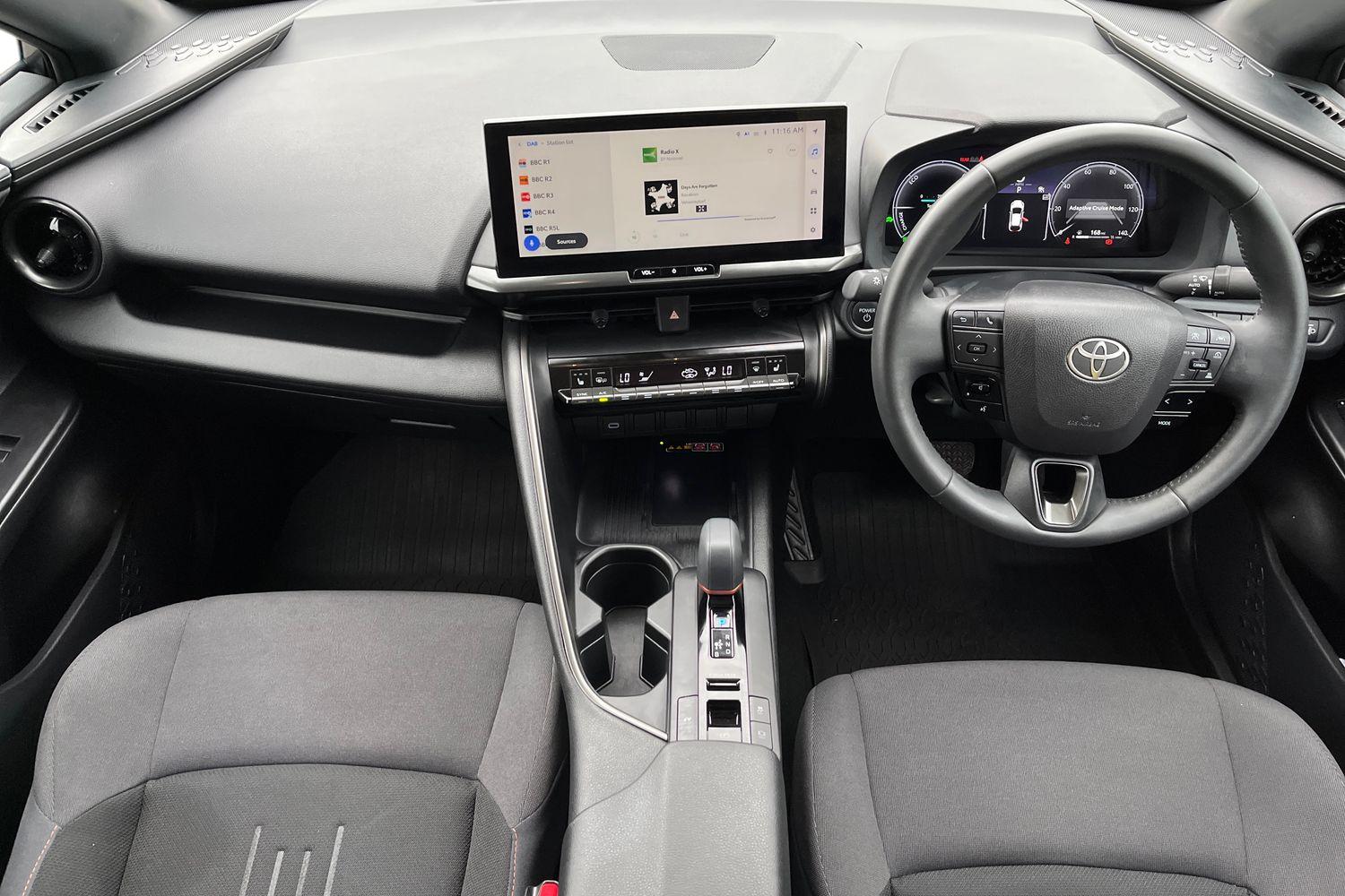 Toyota C-HR Photo 9