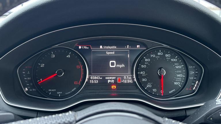 Used Audi A4 Avant AO69DVF 21