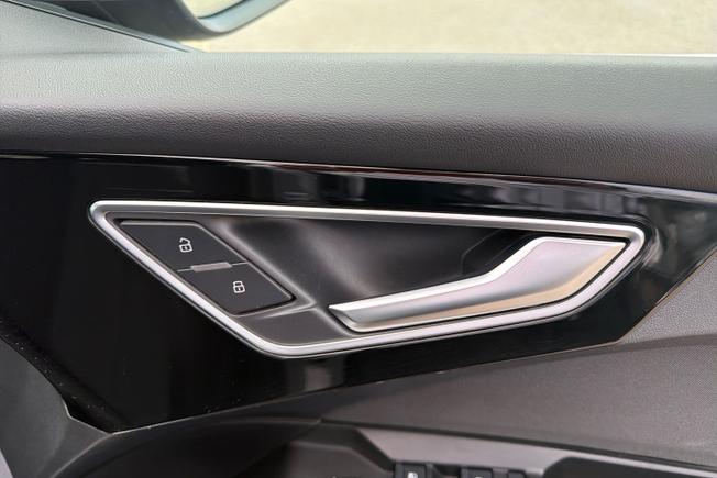 AUDI Q4 E-Tron Photo 46