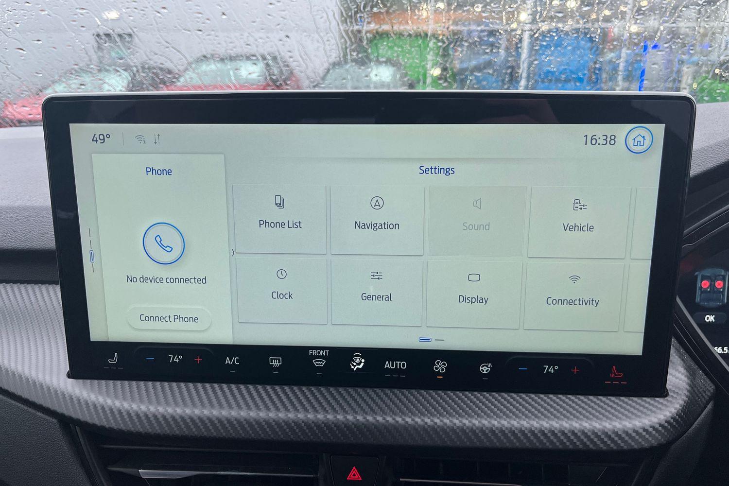 Ford KUGA Photo 35