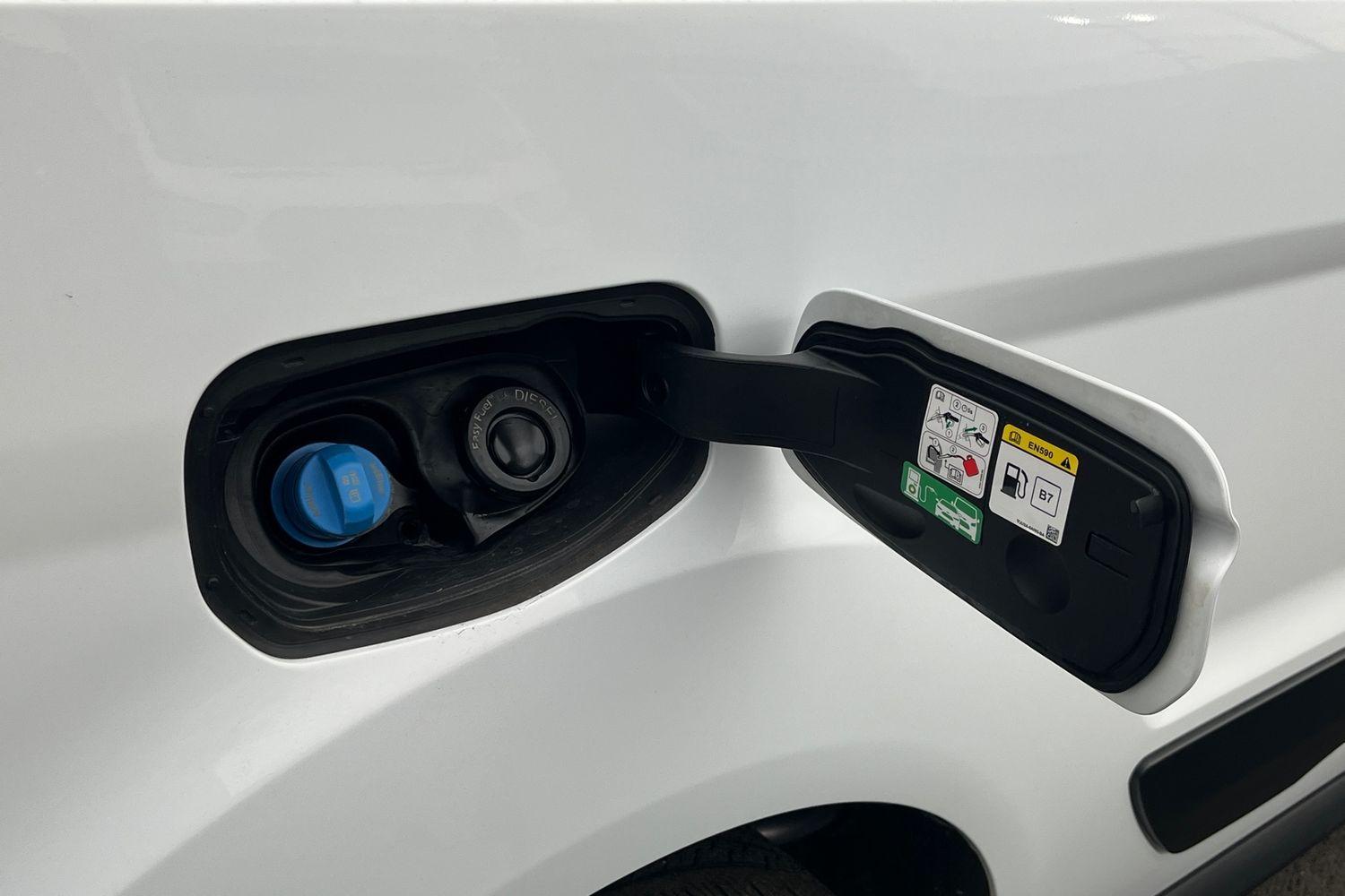 Ford TRANSIT CONNECT Photo 33