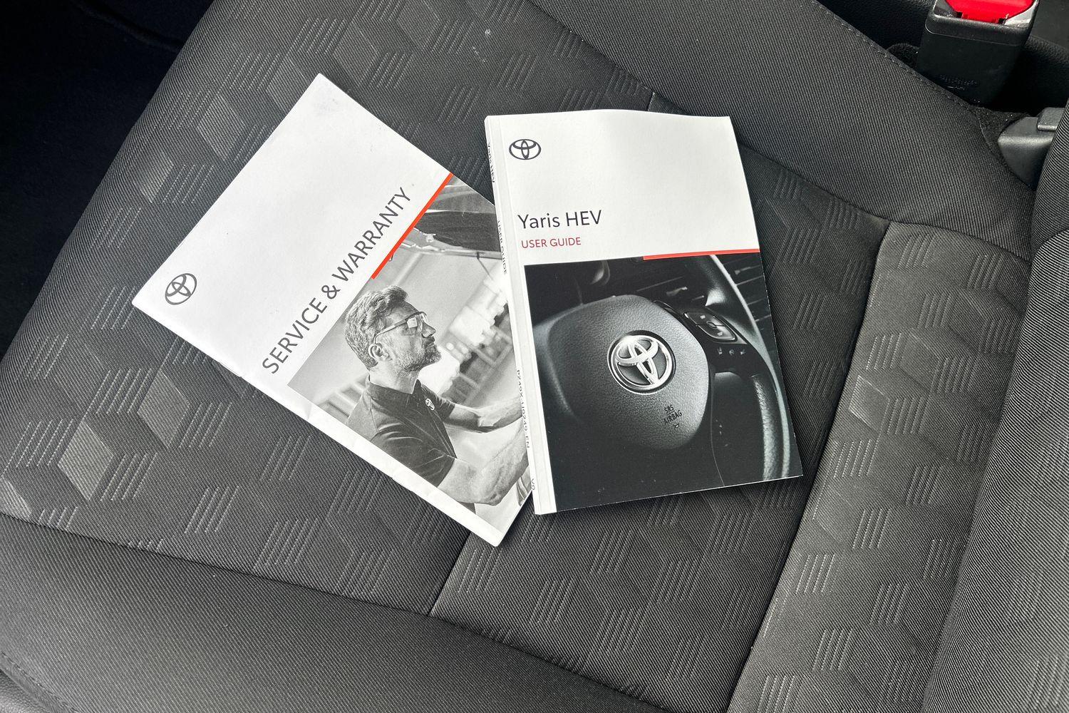 Toyota YARIS Photo 21