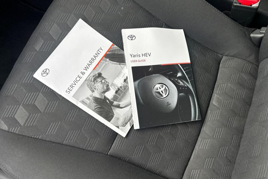 Toyota YARIS Photo autoimg-8b164c8996b5dfefe0aa59883df53a991c51b859.jpg