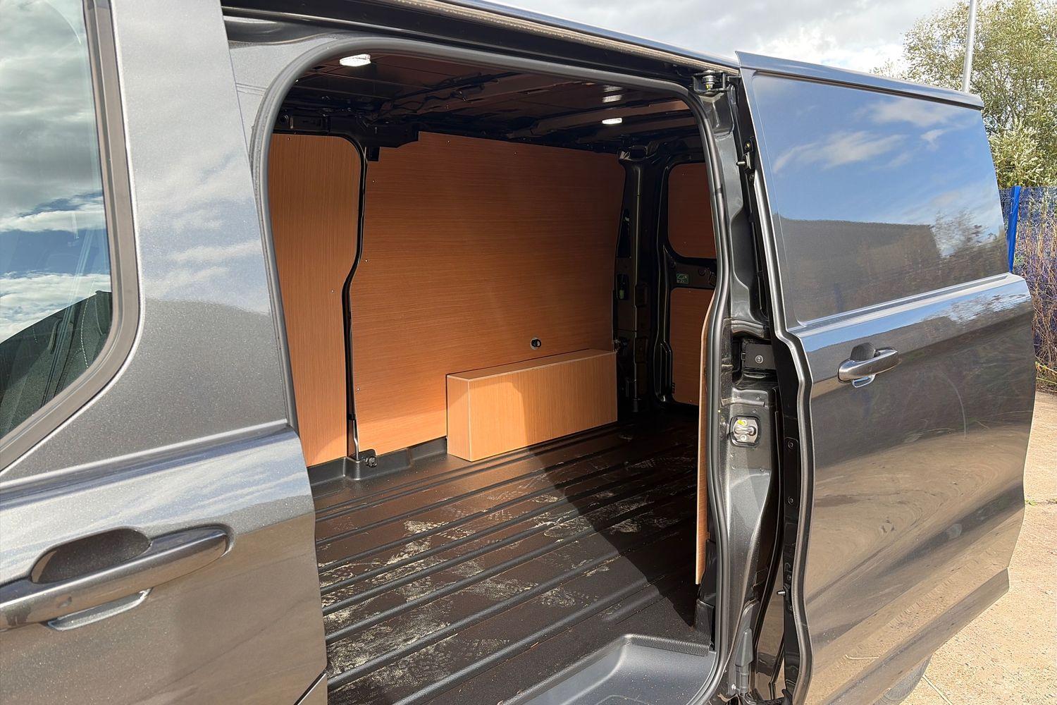 Ford TRANSIT CUSTOM Photo 3