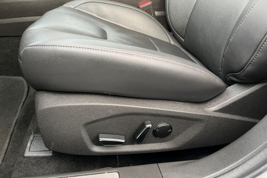 Ford MONDEO Photo autoimg-8b16b841cfcc11e15871b3d2b2fbba4922d8253c.jpg