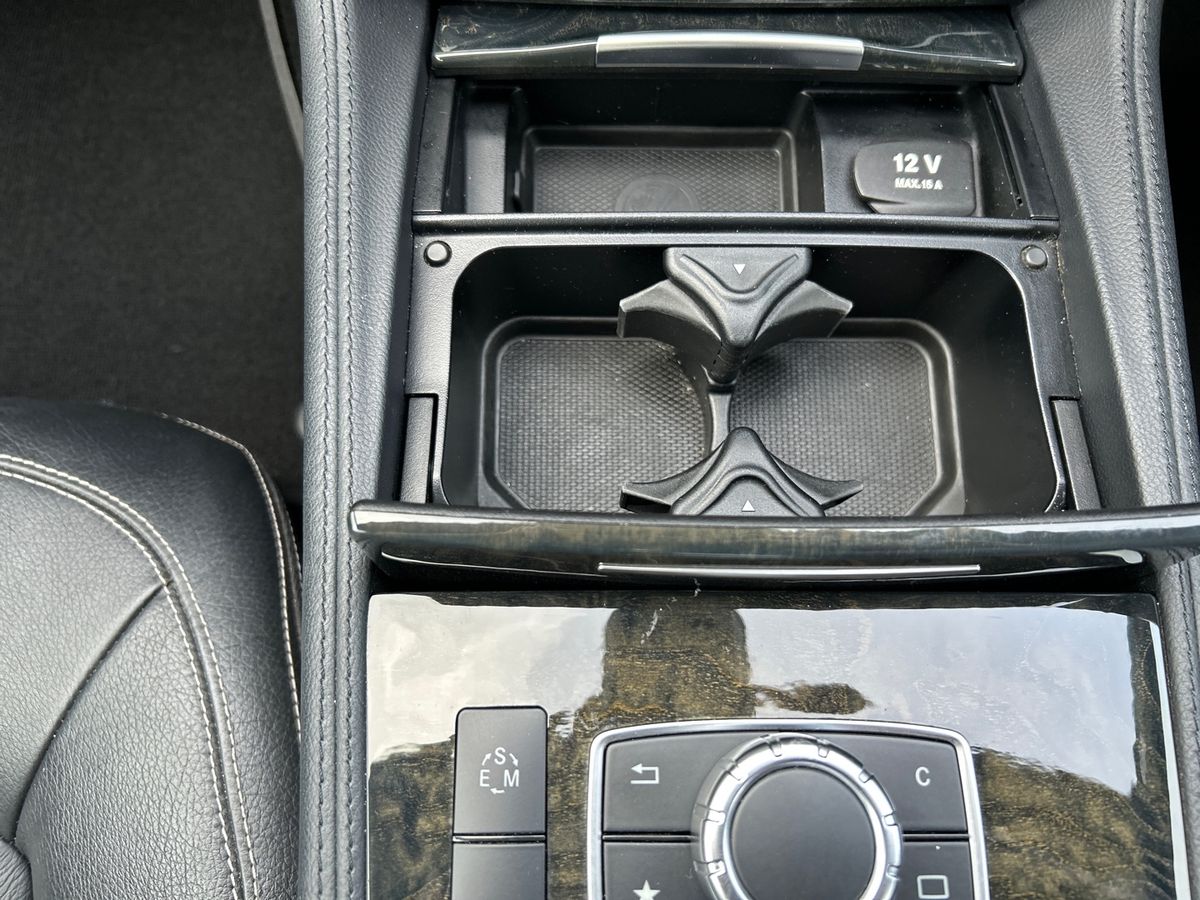 Mercedes-Benz CLS Photo 32