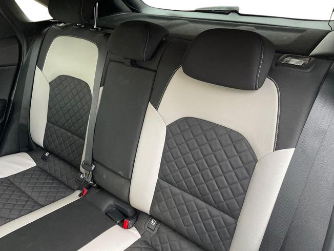 KIA Ceed Photo 9