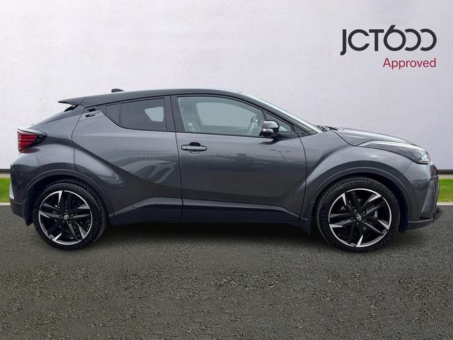 TOYOTA C-Hr Photo 4