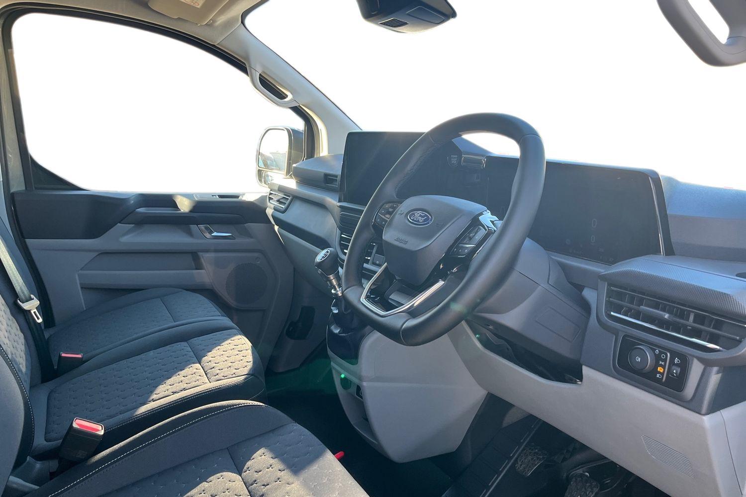 Ford TRANSIT CUSTOM Photo 13