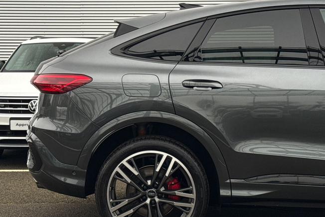 AUDI  Q5 Sportback Photo 23