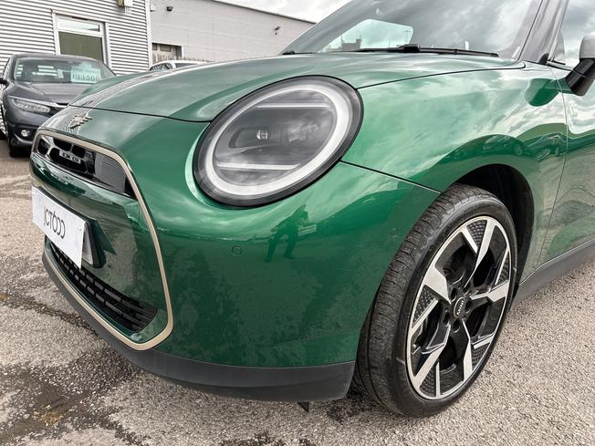 MINI Electric Cooper Photo 30