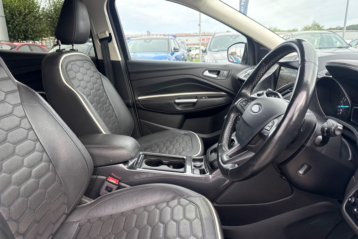 Ford KUGA VIGNALE Photo 16