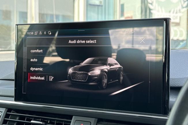 AUDI A5 Photo 31