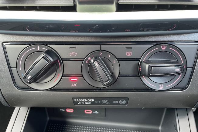 SEAT Arona Photo 29