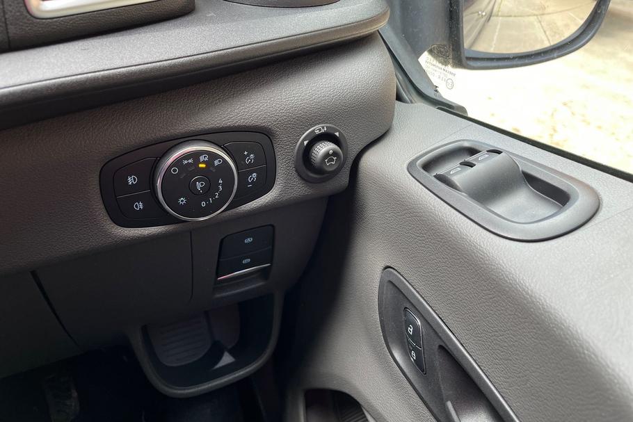 Used Ford TRANSIT WN75CAV 33