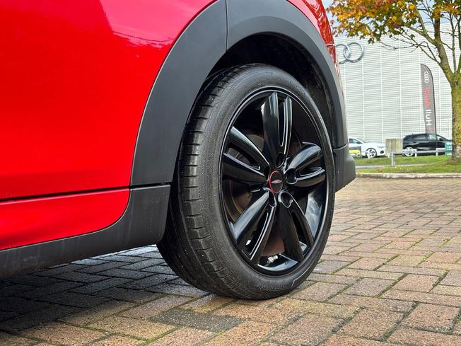 MINI Hatch Photo 22