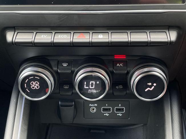 RENAULT Clio Photo 44