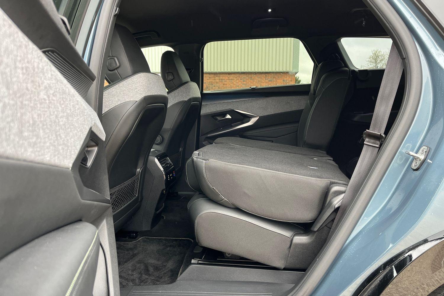 Peugeot E-5008 Photo 25