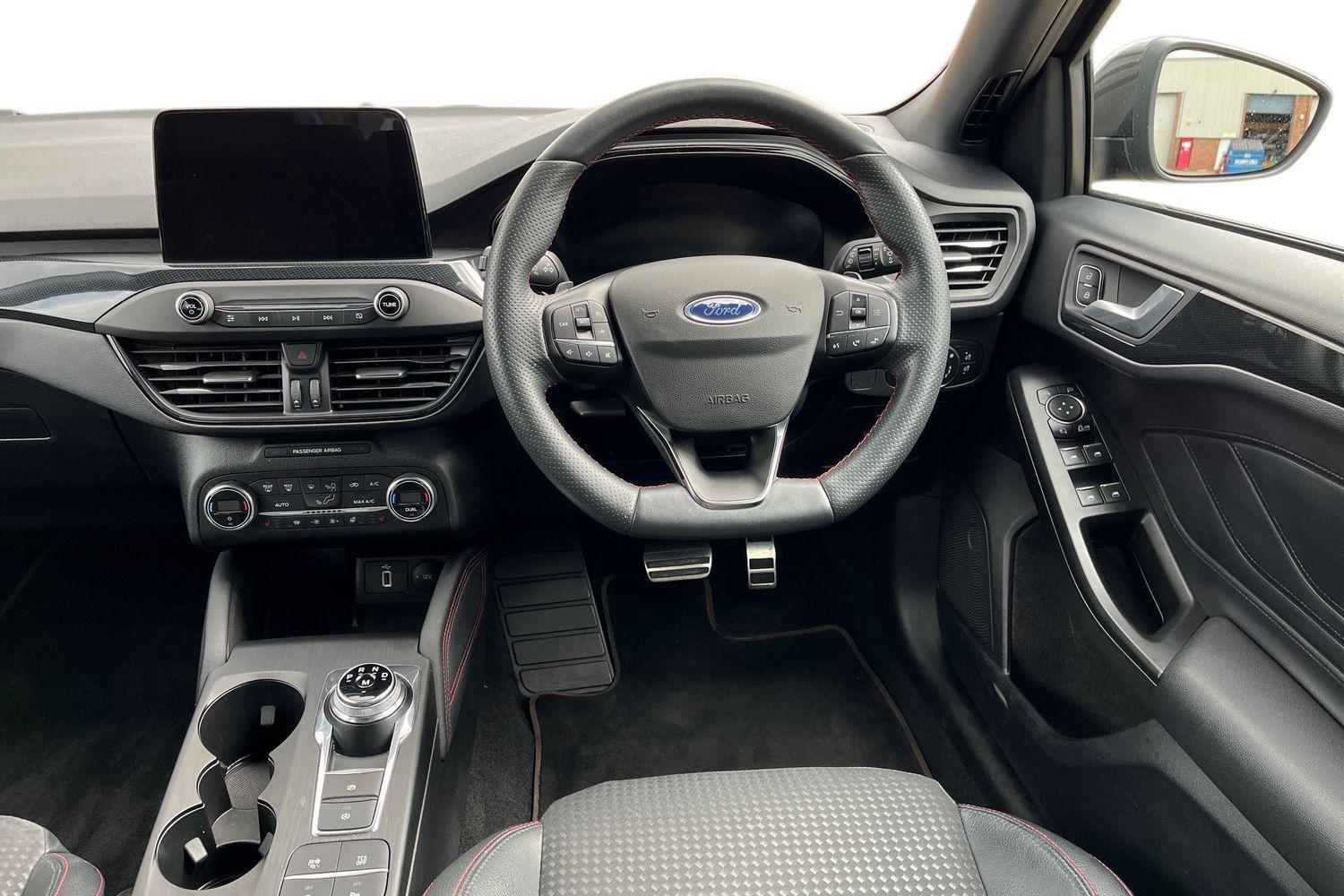 Ford Focus Photo 10