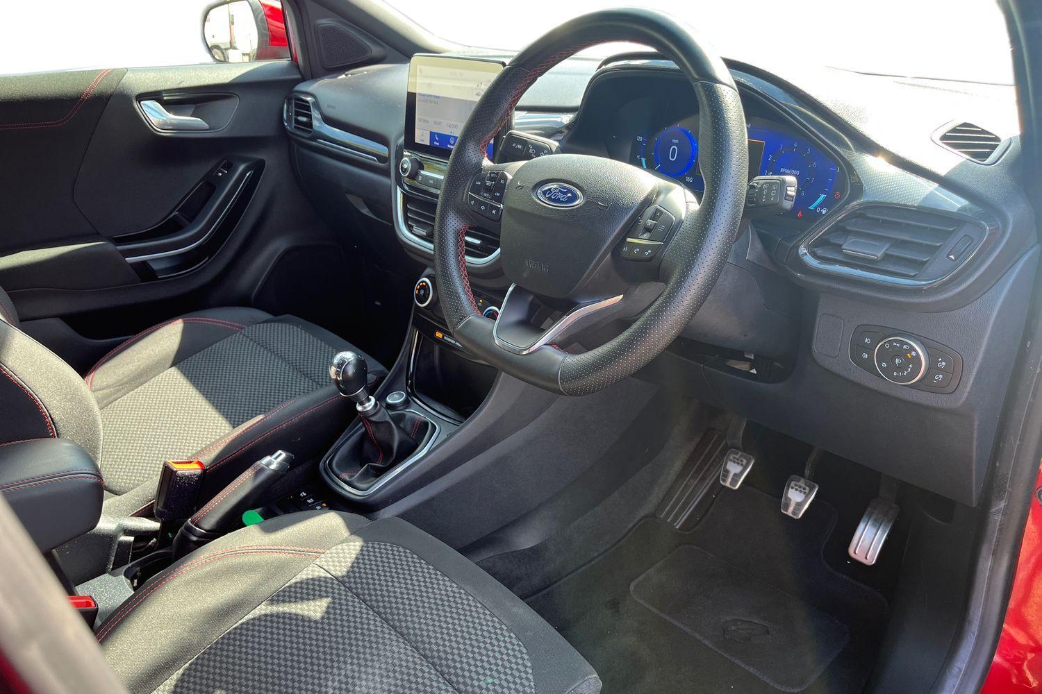 Ford PUMA Photo 8