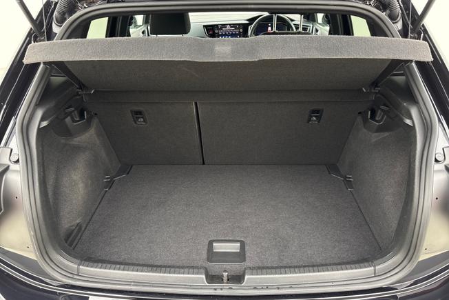 VOLKSWAGEN Polo Photo 12